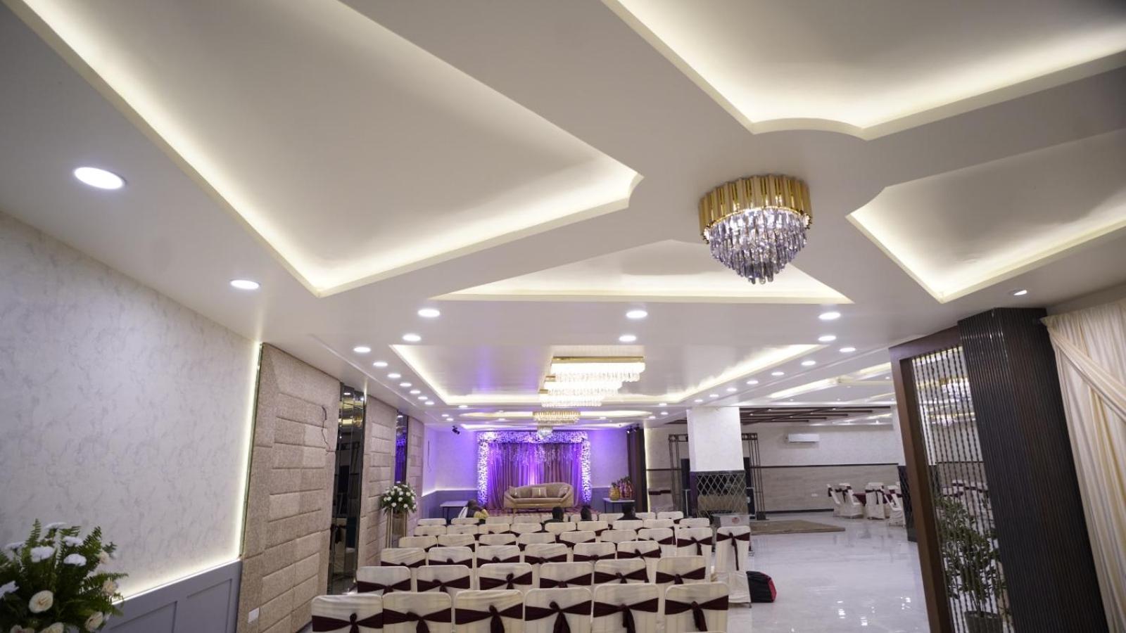The Imperial Hotel And Convention Centre Kānpur Exterior foto